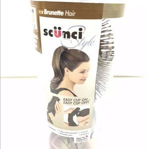 Scunci Brunette Clip-on-off Hair Extension 18"